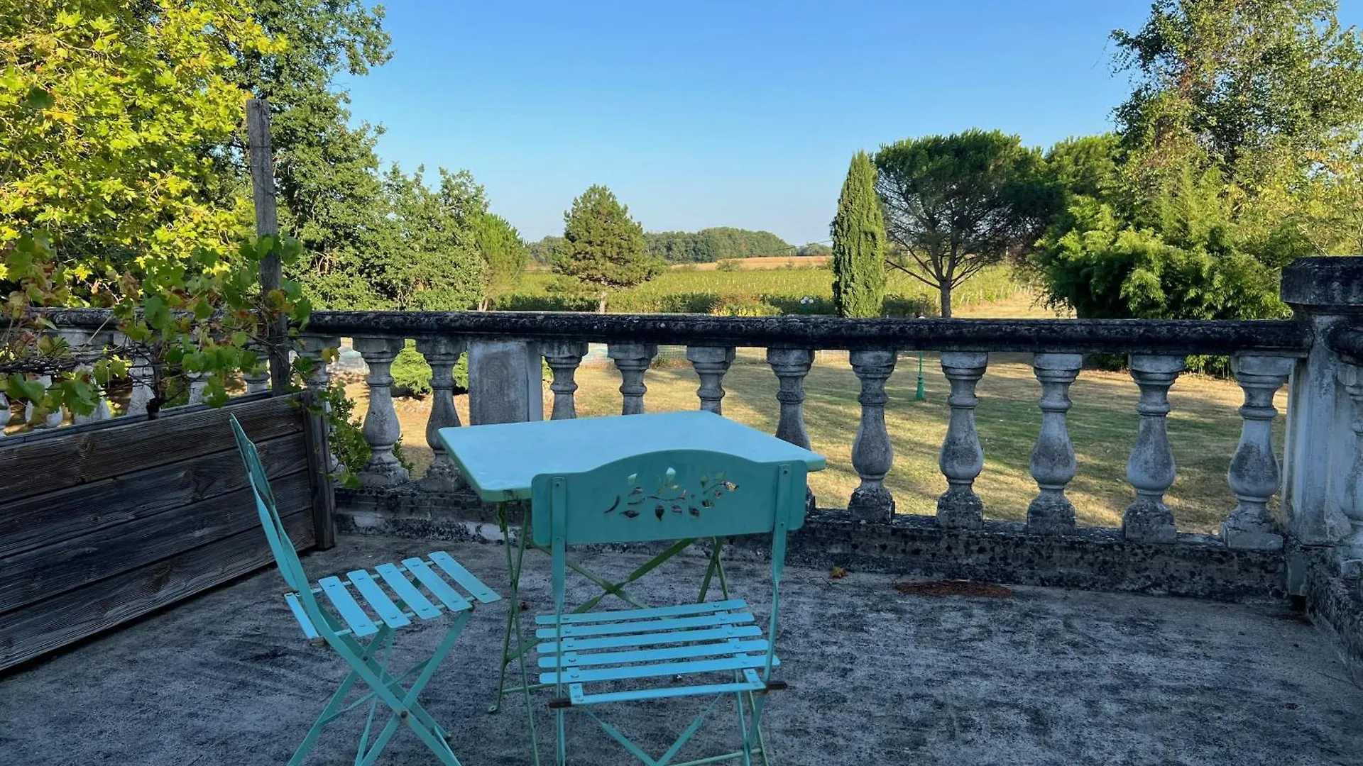 Chateau La Loge Villematier 0*,  France