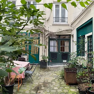 beau-studio-au-calme.fr-paris.fr/